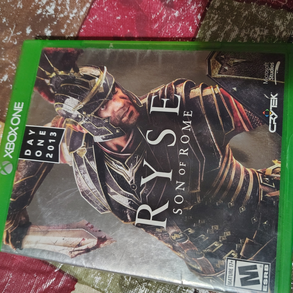 RYSE Son of Rome (Day One 2013) Xbox One perfect disc small flaw on case